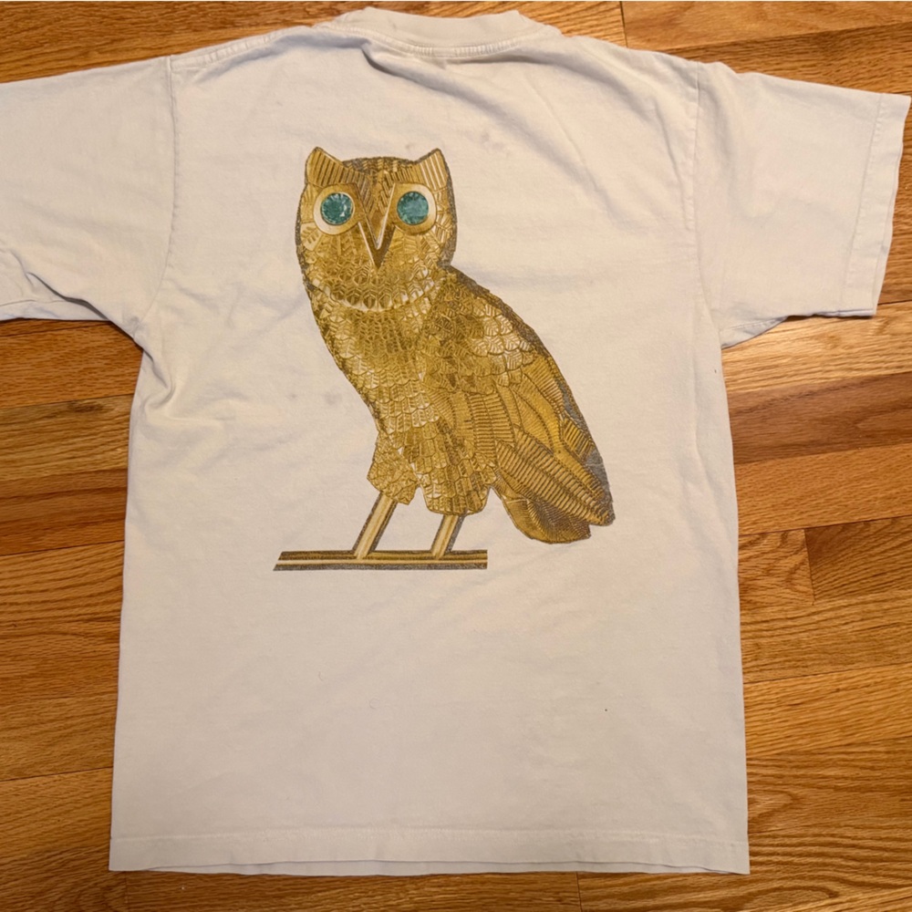 Members Only Drake White T-Shirt with Gold Owl Graphic- Size adult Small